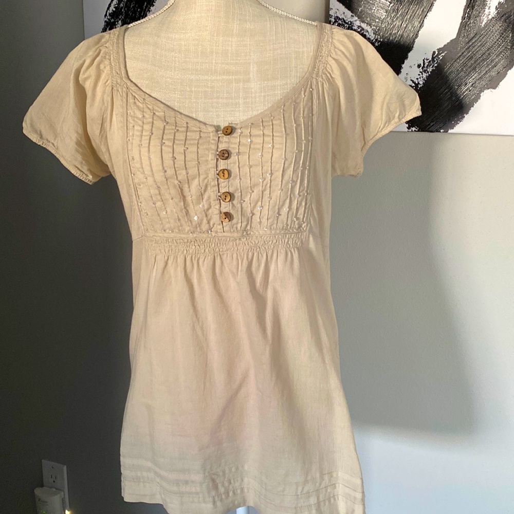Maurice’s tan/khaki Blouse in EUC